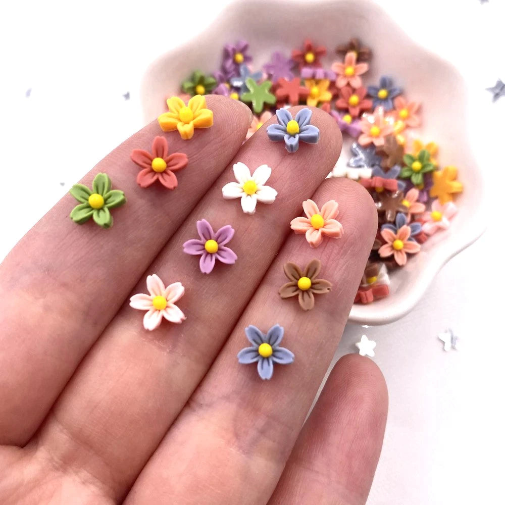 100Pcs 8mm 3D Colorful Mini Flower Flatback