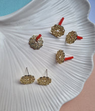 6pcs (3prs) Zinc Alloy Fashion post, Gold Round Flower, Earring Connector Charms, DIY Fashion Earrings, Jewellery making supplies