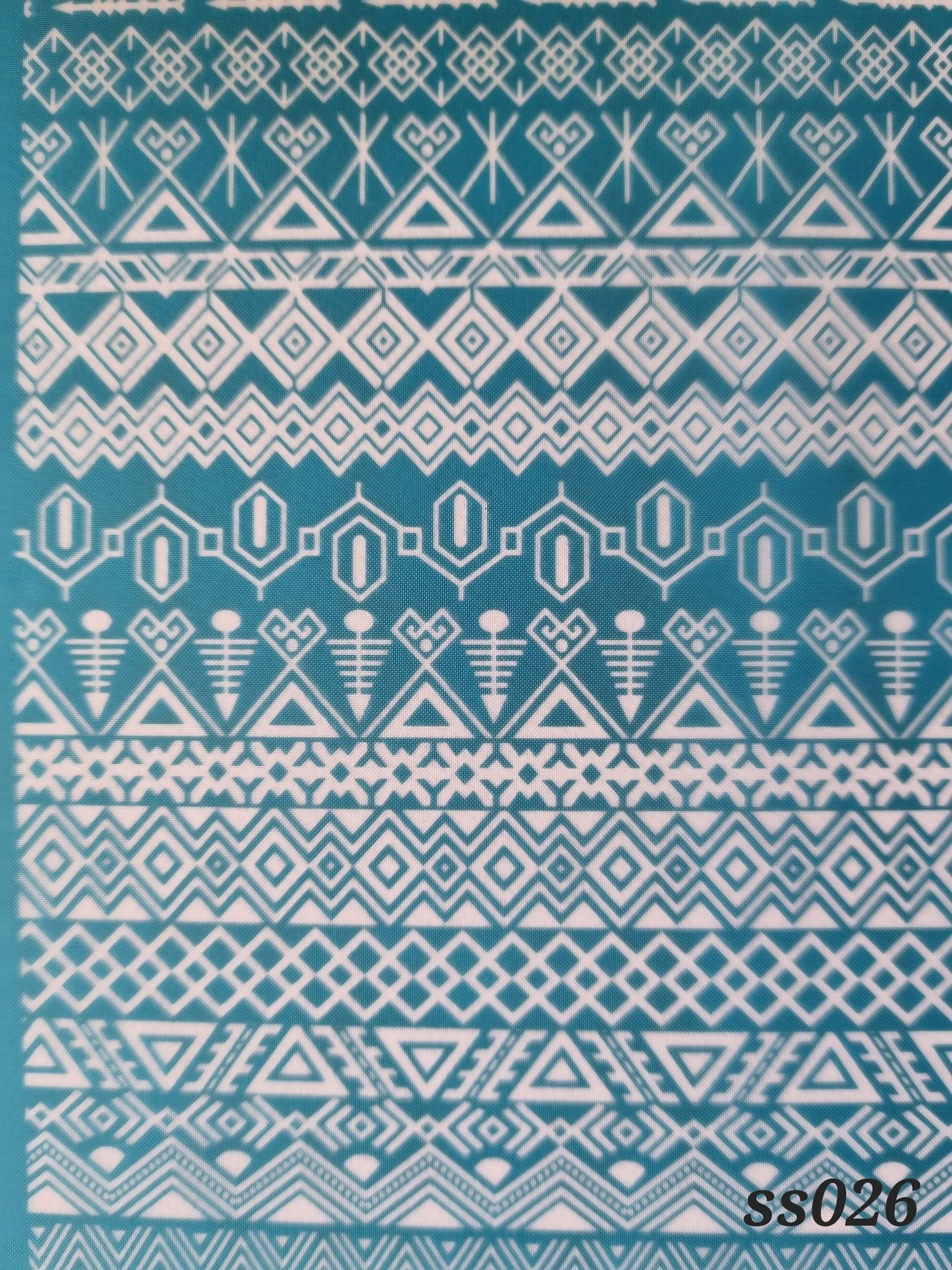 SS026 Modern Aztec Pattern Silk Screen