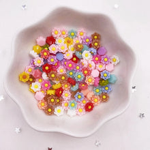 100pcs Colorful 6mm 3D Mini Flower Flatback