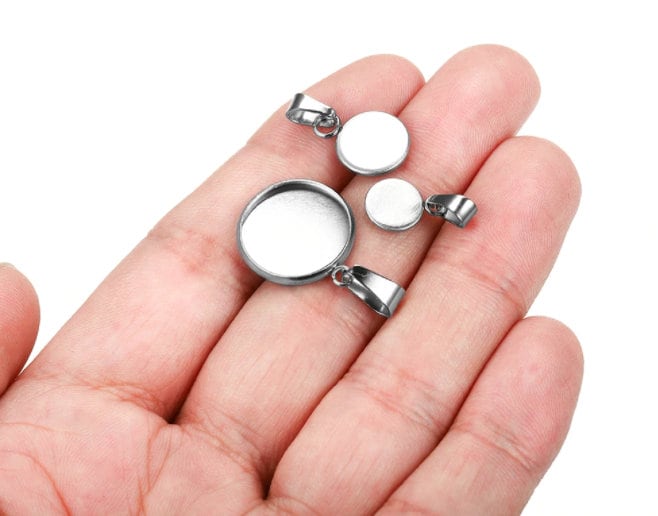 10pcs/lot 25mm Cabochon Pendant Base Settings Ancient Silver Bezels Charms  For DIY Jewelry Making Necklace Keychain Accessories