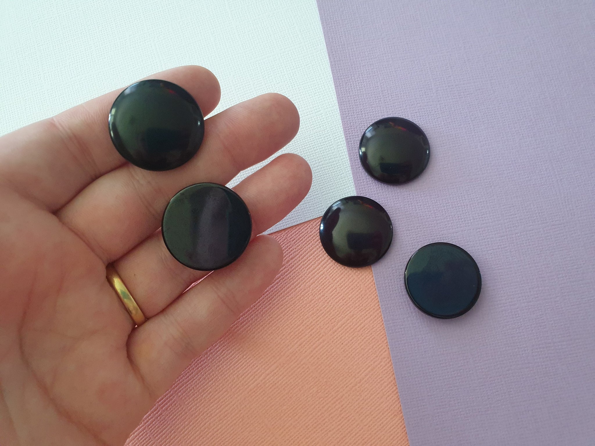 5pcs 25mm Black Flat Back Resin Cabochons Cameo, bracelet, necklace, bangle. jewellery supplies, findings, australia, wholesale bulk