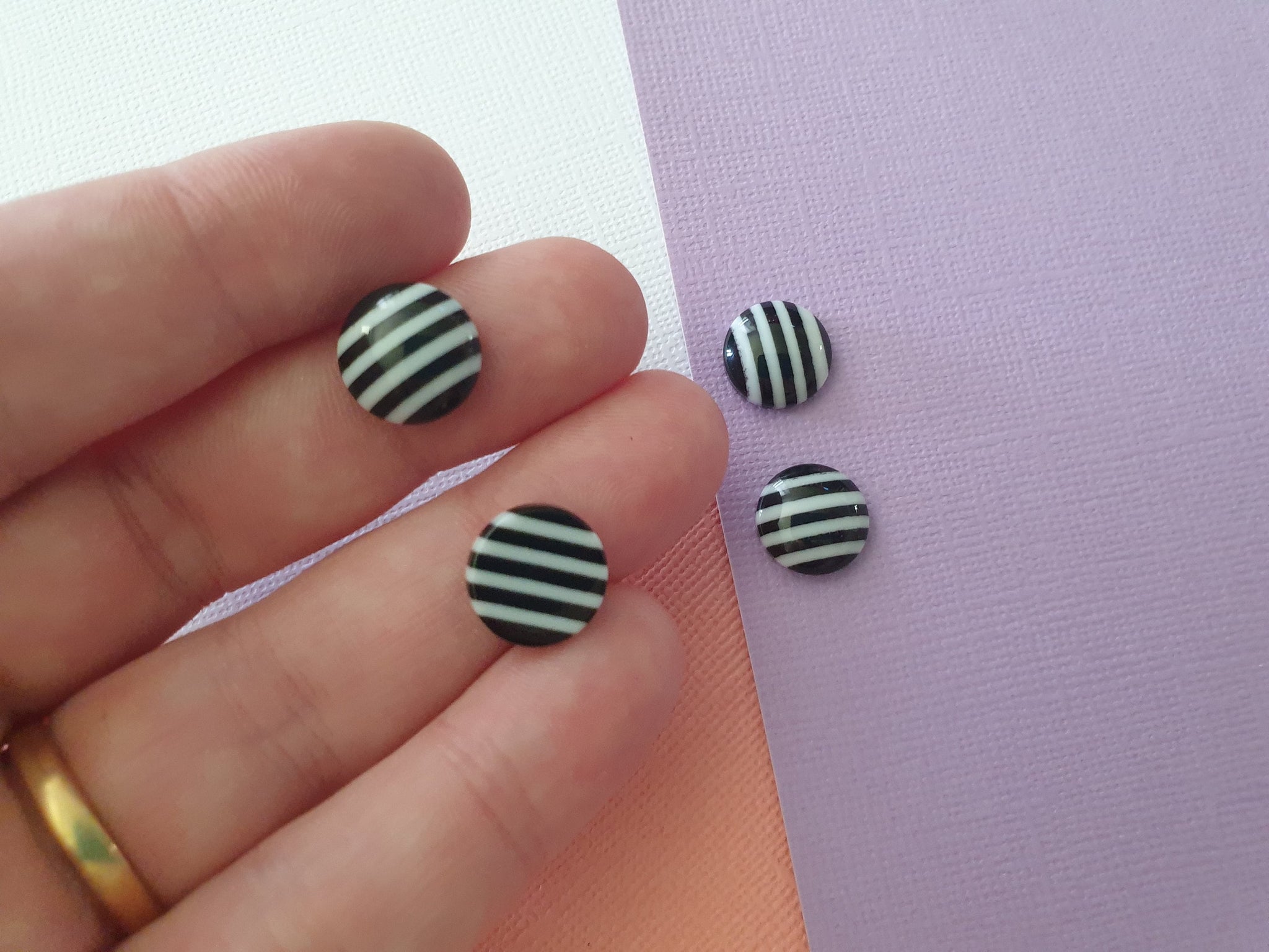 10pcs 12mm Black White Colors stripe Style Flat back Resin Cabochons Fit 12mm Cameo Base Cabochon, jewellery findings and supplies australia