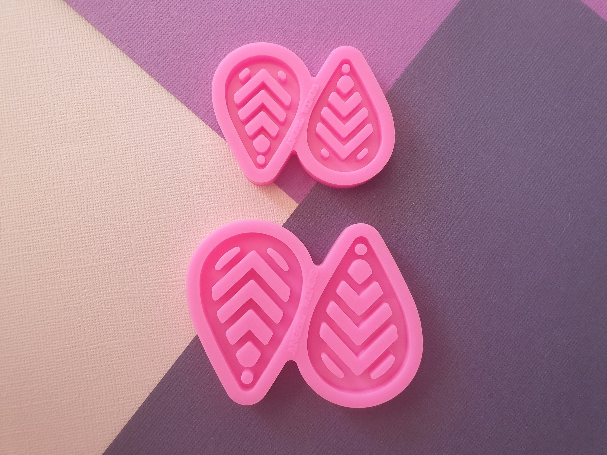 1pc Tassel earring mould, Chevron tear drop mold, shiny Silicone mold, DIY Jewelry Making, glitter epoxy Resin mold, Jewellery supplies