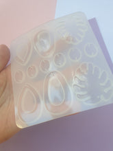 1pcs Monsteria Resin Mold, Mold for dangle Earring, Silicone Casting Mold, Jewellery molds, Earring molds, Jewelry Making Tool, Australia