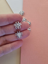 30pcs Delicate Silver Spider, Flat Back spider, Rhinestone Applique, DIY Halloween, Scrapbook Jewellery, spider cabochon, halloween cabochon