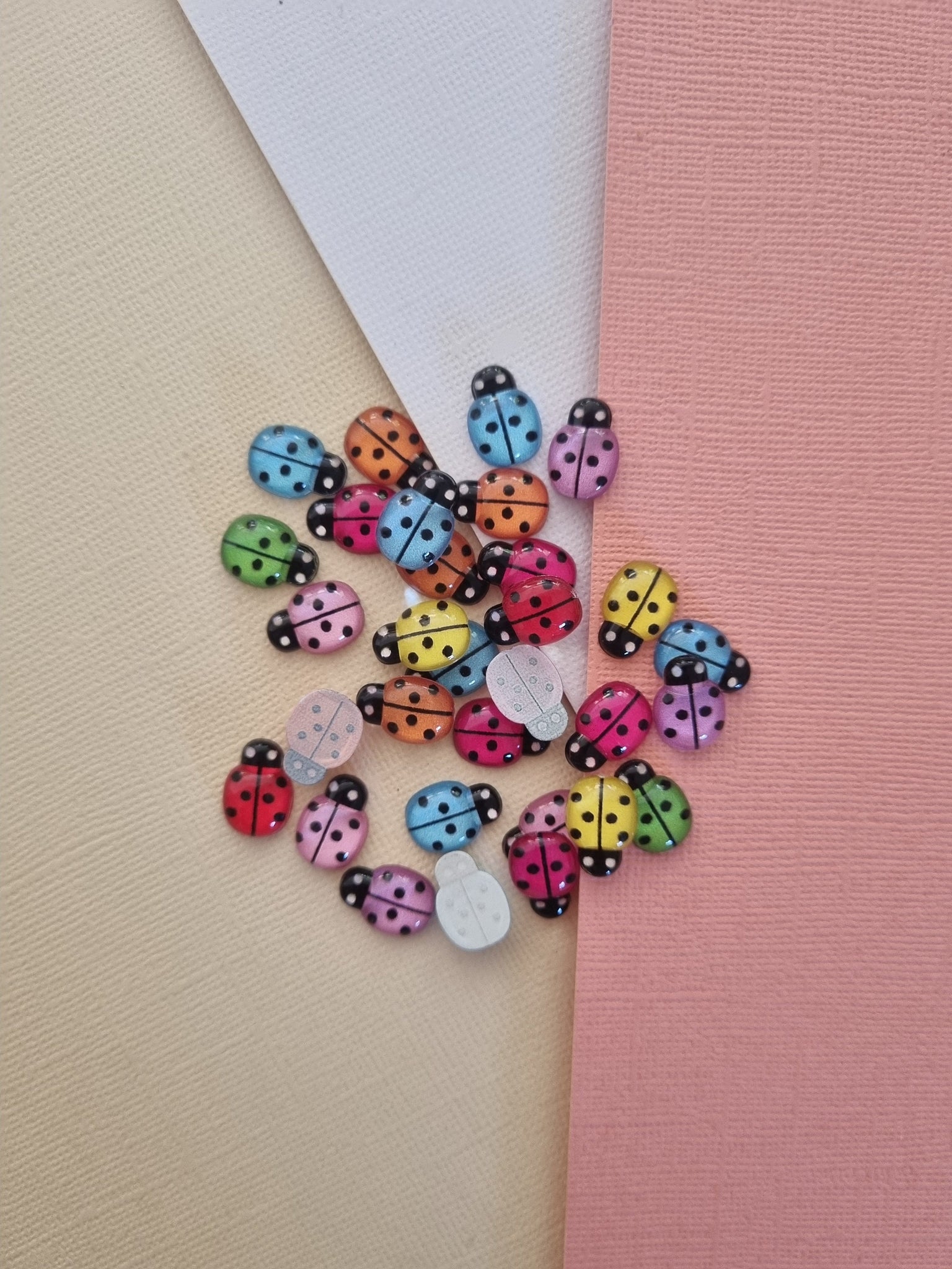 60pcs Resin mixed ladybeetle, colourful ladybug, Flat Back cabochon, Rhinestone Applique, DIY Scrapbooking, diy earring supplies, wholesale